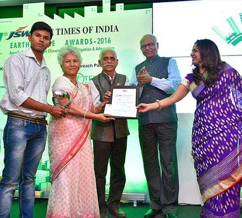 Earth Care award 2016 by JSW & TOI, Mumbai by Dr Raghunath Mashelakr & Mrs Sangita Jindal