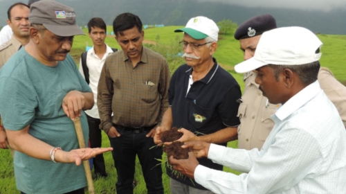 Mr. Mohan Karnat, PCCF, Nagpur from the Maharashtra Forest Department visited the hill no 2 